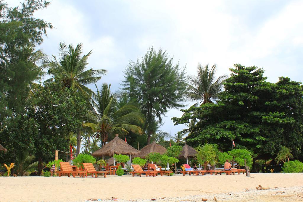 Salili Bungalow Gili Air Exterior photo